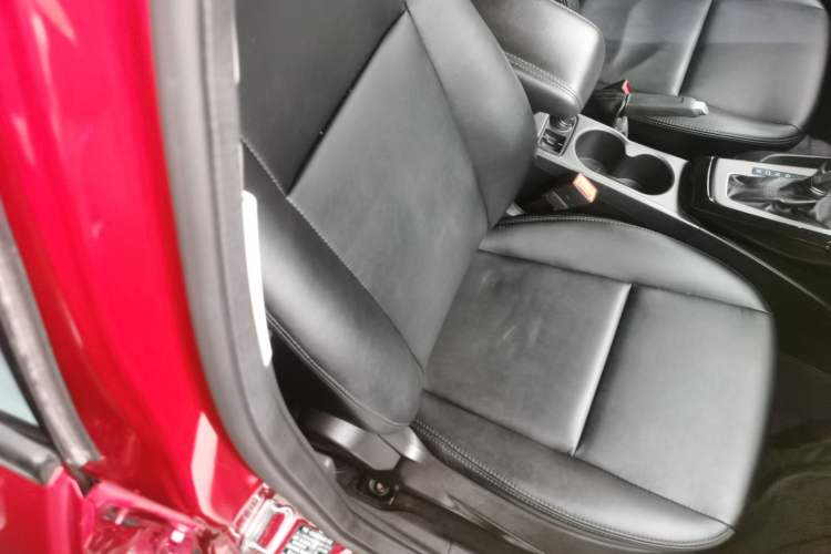 Used Ford Focus 2012 Hatchback 1.6L Automatic Fashion Edition
