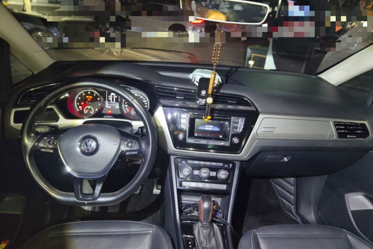 Used Volkswagen Touran 2016 Volkswagen Touran L 280TSI DSG Comfort Edition
