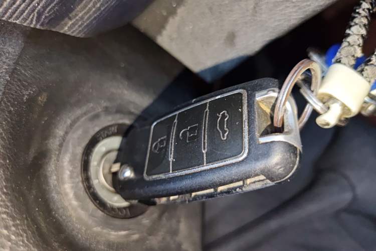 Used FORTHING Lingzhi 2022 M5L 1.6L Utility Model 7 Seats