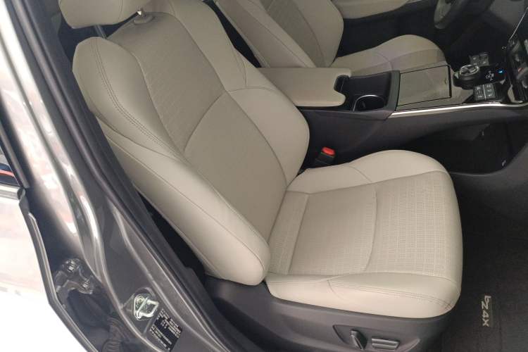 Used Toyota GAC bZ4X 2022 X-MODE Four-Wheel Drive Ultra Right Front Seat