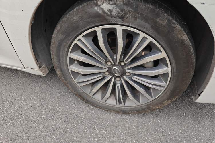 Used GAC Trumpchi M6 2019 270T DCT Luxury Edition (7-seater) China VI
