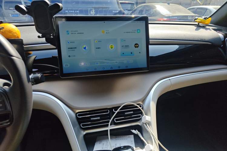 Used BYD Song Pro New Energy 2023 Champion Edition DM-i 71KM Beyond Model Audio And AC Panel