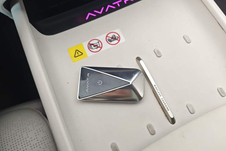 Used Avatr 06 2025 Pro Range-Extended Edition
