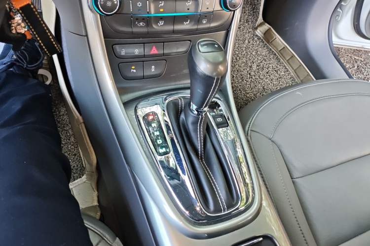 Used Chevrolet Malibu 2014 2.0L Automatic Luxury Edition