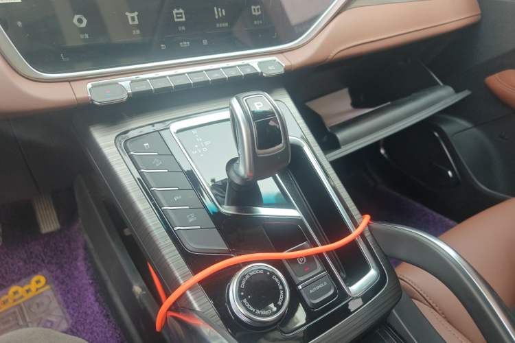 Used Geely Auto Emgrand X7 Sport 2020 1.8TD DCT Zhi Ling PRO Gear Lever