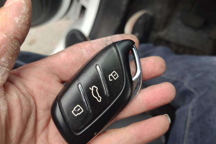 Used Roewe Clever 2022 311km QiQi BoBo Edition