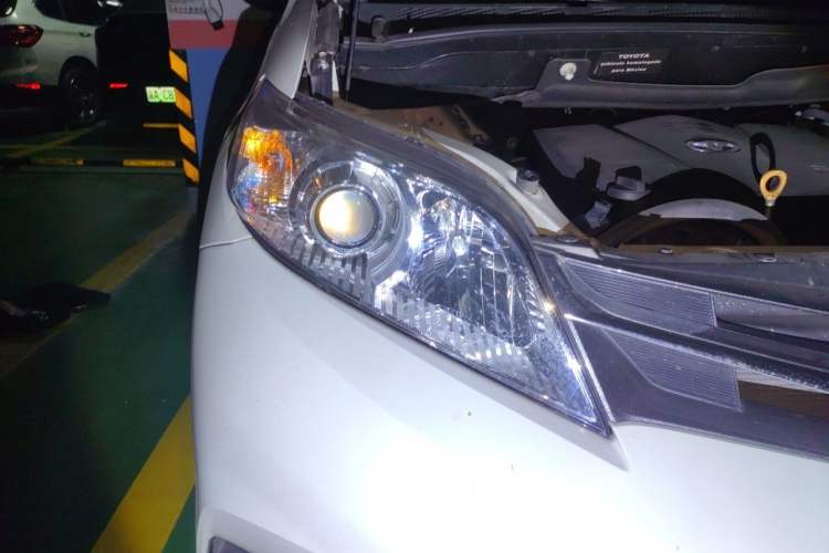 Used Toyota SIENNA 