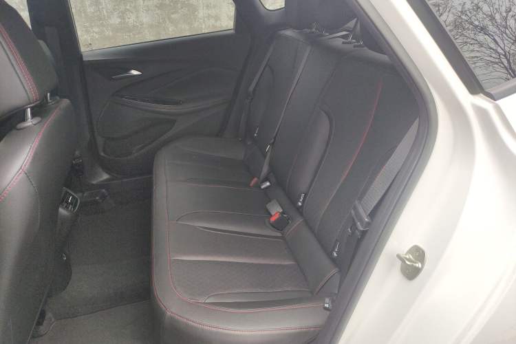 Used Buick Verano 2023 Pro GS Hunter Wind Edition Left Rear Seat