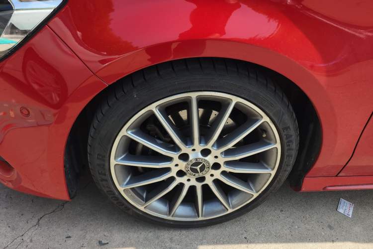 Used Mercedes-Benz CLA 2018 CLA 220 4MATIC Left Front Wheel Hub