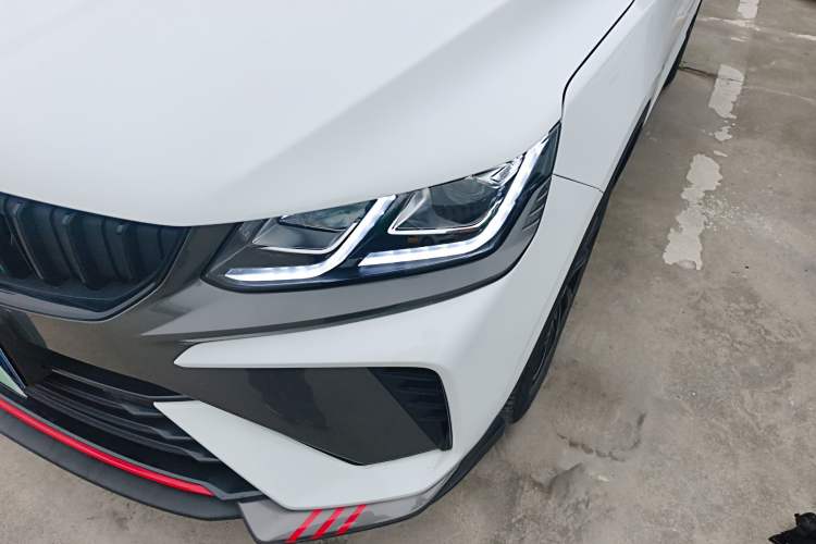 Used Geely Auto Coolray 2023 1.5T DCT Diamond Edition Left Front Headlight