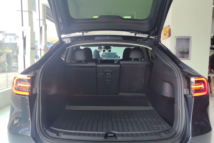 Used Tesla Model Y 2024 Rear-Wheel-Drive Version