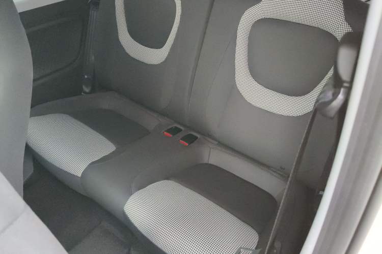 Used Wuling Hongguang MINIEV 2024 3rd Generation 215km Advanced Version Left Rear Seat