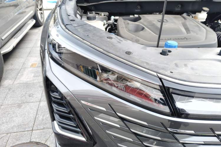 Used Changan CS75 PLUS 2024 3rd Generation Champion Edition 1.5T Intelligent Drive Dynamic Model
