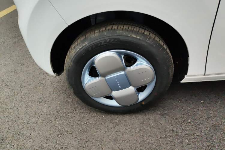 Used Geely Galaxy Panda 2024 Panda Mini 200km Endurance Bear