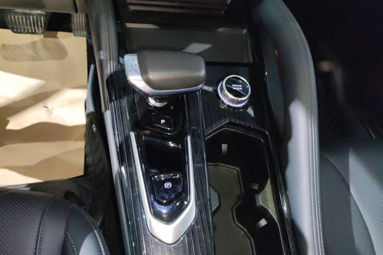 Used Geely Auto Monjaro L 2023 2.0TD High-Power Automatic Two-Wheel Drive Flagship Version