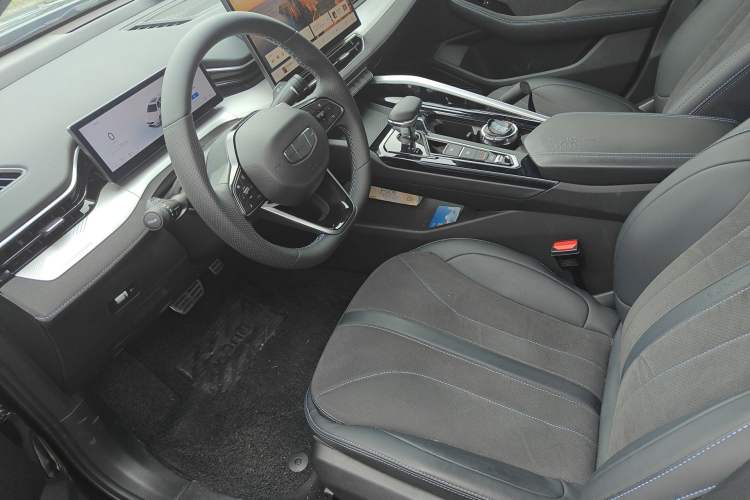 Used Geely Auto Preface 2025 Dongfang Yao 2.0TD Lanxing Edition Left Front Seat