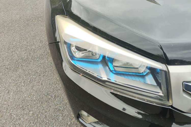 Used CHANGAN CS75 2014 2.0L Manual Leading Version China IV Standard
