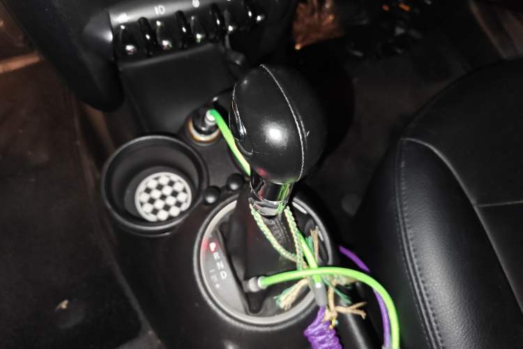 Used MINI Clubman 2011 1.6L ONE Gear Lever