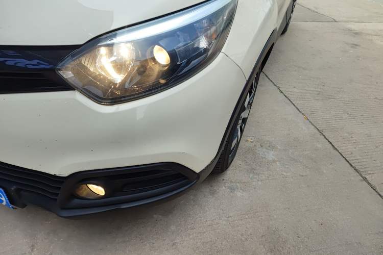 Used Renault Captur 2015 1.2T Automatic Standard Edition
