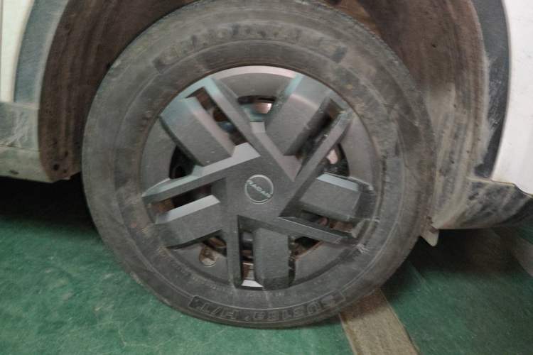 Used Radar King Kong 2025 430 km Two-Wheel Drive Long Bed – Lucky King Right Front Wheel Hub