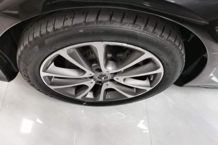 Used Mercedes-Benz E-Class 2018 Facelift E 200 L
