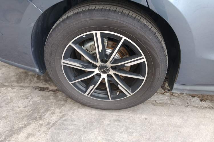 Used BYD Seal 06 New Energy 2024 DM-i 120KM Luxury Model
