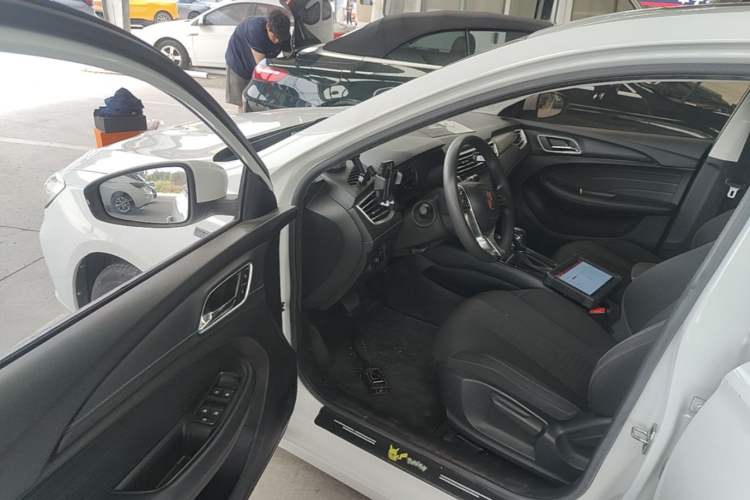 Used Roewe i5 2020 1.5L Automatic 4G Connected Linghao Edition
