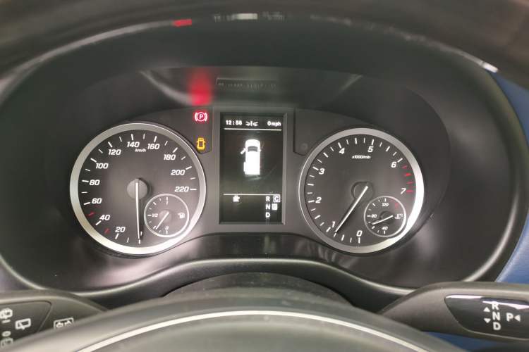 Used Mercedes-Benz Vito 2021 2.0T Business Version 7 Seats