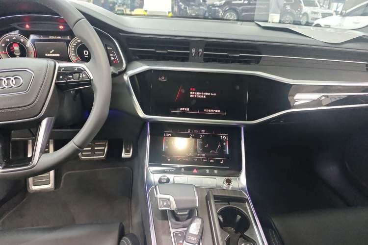 Used Audi A6L 2025 Restyled 45 TFSI quattro Prestige Dynamic Edition
