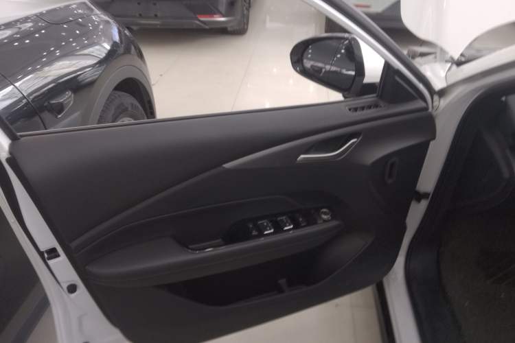 Used Wuling E5 2024 410 km Standard Version