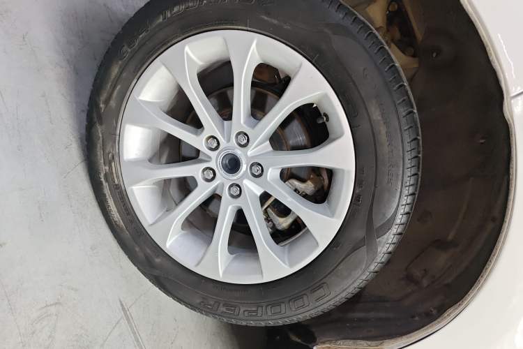 Used Haval H2 2017 Blue Label 1.5T Manual Two-Wheel Drive Elite Model Exterior 5