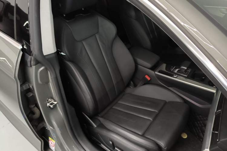 Used Audi A5 2023 Sportback 40 TFSI Fashionable and Dynamic Model Right Front Seat