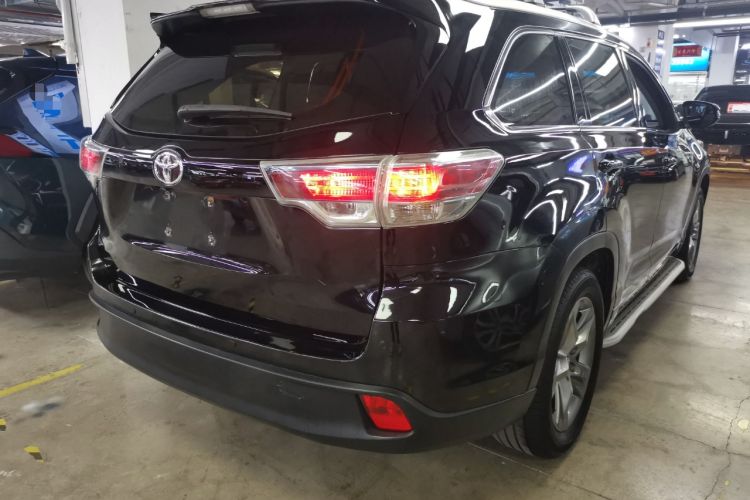 Used Toyota Highlander 2017 2.0T Four-Wheel Drive Luxury Edition 7 Seats