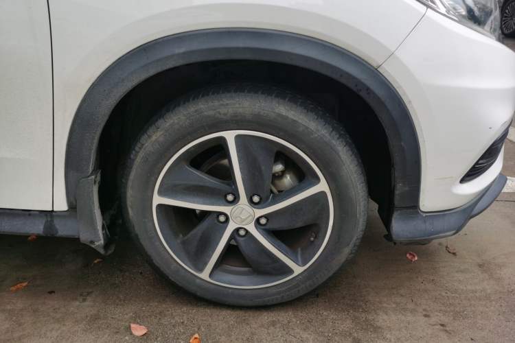 Used Honda Vezel 2020 1.5L CVT Luxury Edition Right Front Wheel Hub