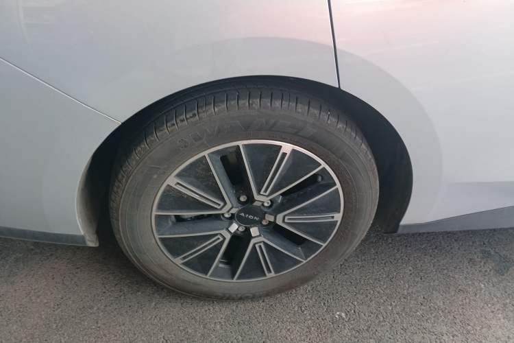 Used AION RT 2026 Model 520 Smart Enjoyment Edition Right Rear Wheel Hub