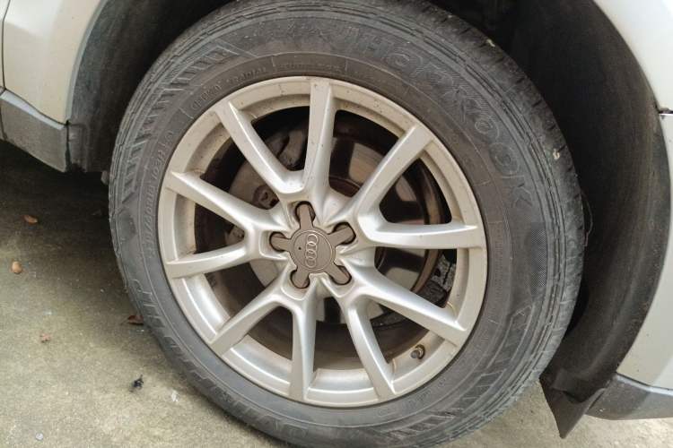 Used Audi Q5 2011 2.0TFSI Comfort Version Right Front Wheel Hub