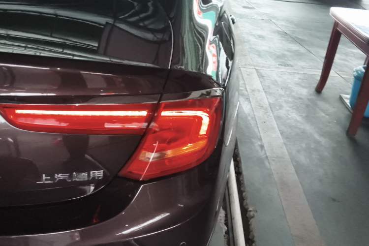 Used Buick LaCrosse 2016 28T Luxury Version Exterior 3