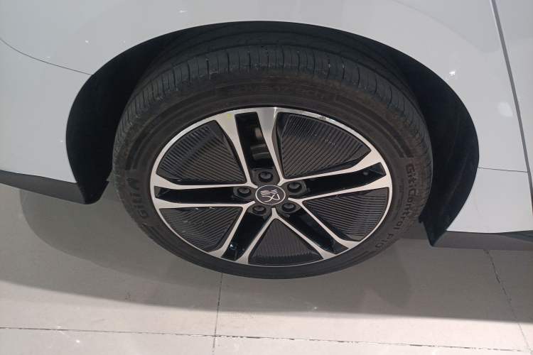 Used BYD Han 2023 EV Champion Edition 605KM Front-Drive Premium Model Right Rear Wheel Hub