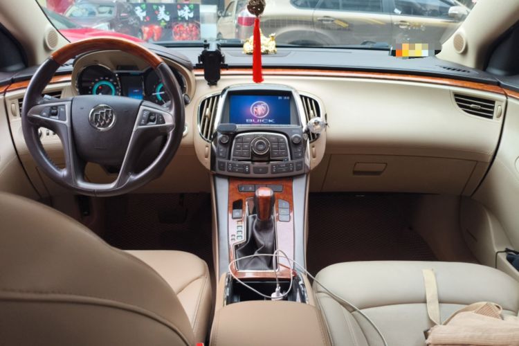 Used Buick LaCrosse 2011 2.4L SIDI Luxury Edition