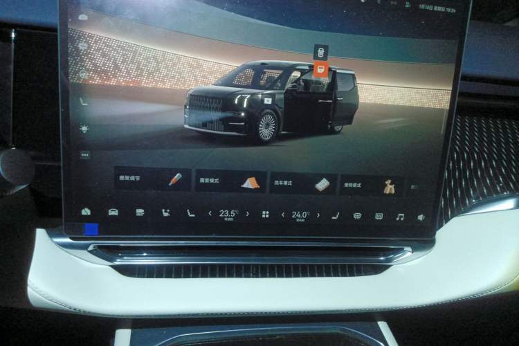 Used Zeekr 009 2024 Six-Seat Executive Version 4WD 108 kWh
