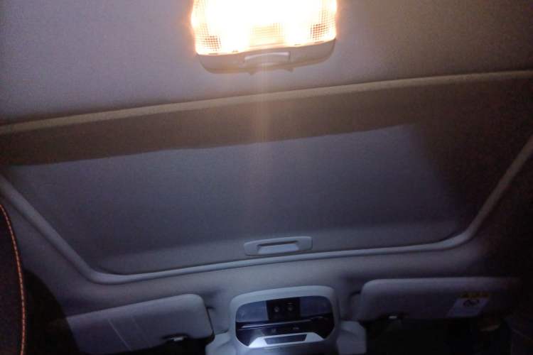 Used Subaru XV 2020 Revised Version 2.0i All-Wheel-Drive Luxury Edition with EyeSight Headliner