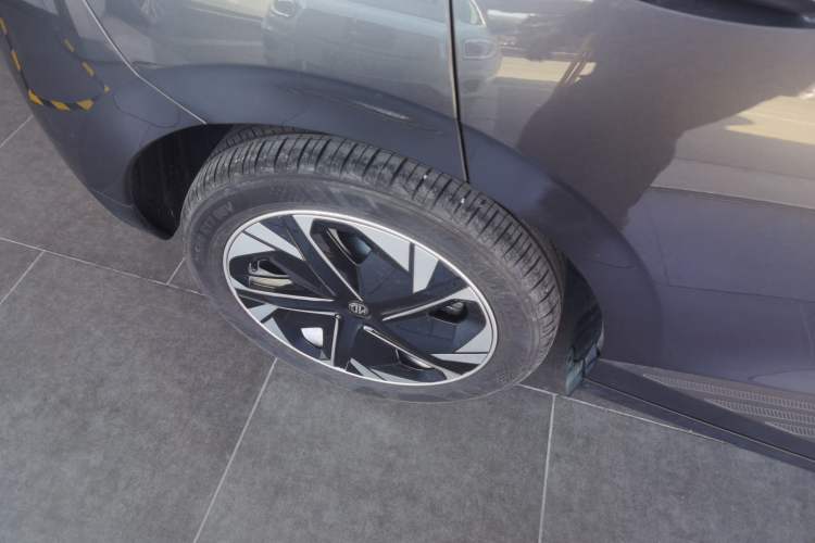 Used MG 4 EV 2023 415 km Range Sea-Faring Champion Edition