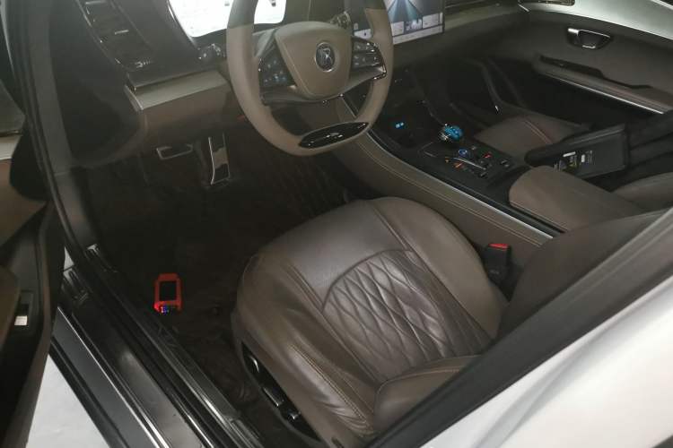 Used BYD Han 2025 DM-i 125KM Elite Model Left Front Seat