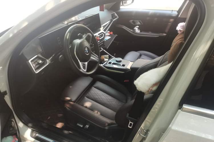 Used BMW 3 Series 2023 325Li M Sport Package Driver Seat