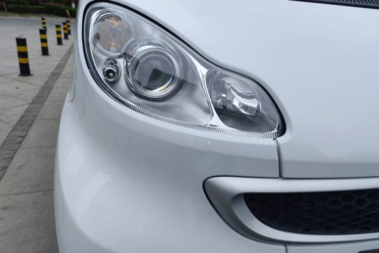 Used smart fortwo 2014 1.0 MHD Hardtop BoConcept Special Edition Right Front Headlight