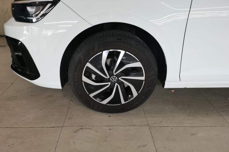 Used Volkswagen Lavida 2023 New Sharp 1.5L Automatic New Wish Edition Left Front Wheel Hub