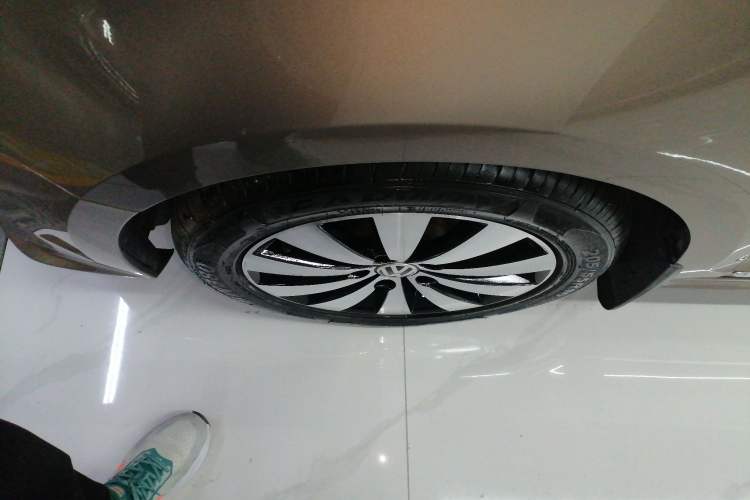 Used Volkswagen Sagitar 2017 230TSI Automatic Comfort Version
