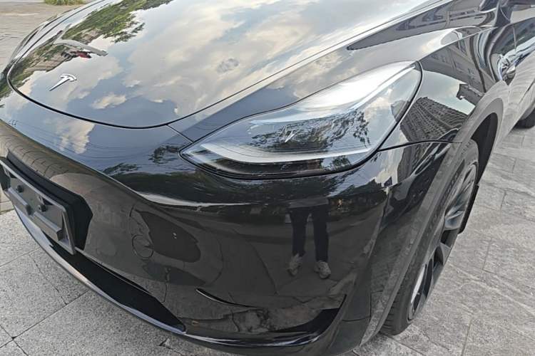 Used Tesla Model Y 2023 Rear-Wheel-Drive Version