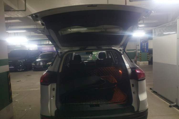 Used Geely Auto Emgrand X7 Sport 2020 1.8TD DCT Smart Connect PRO Trunk