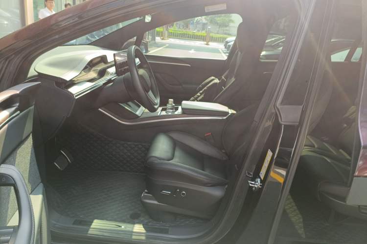 Used Tesla Model X 2023 Dual-Motor All-Wheel-Drive Version
